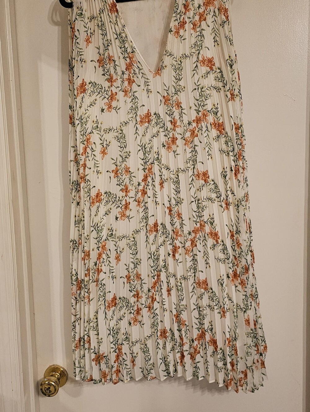 Max Studio Green Foliage With Burnt Orange Floral High-Low Pleated V-Neck Dress